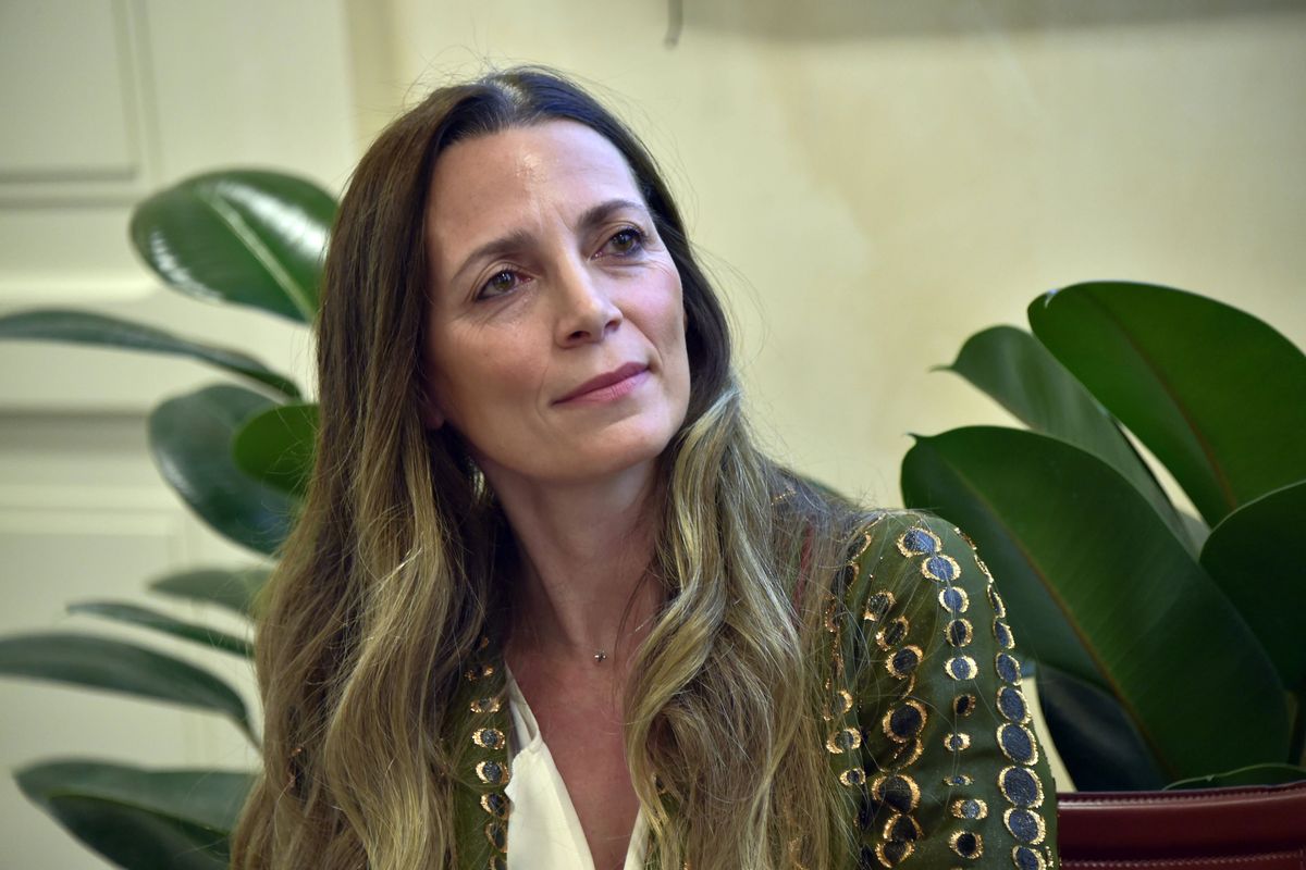 Legge dem contro la prima donna Ragioniere