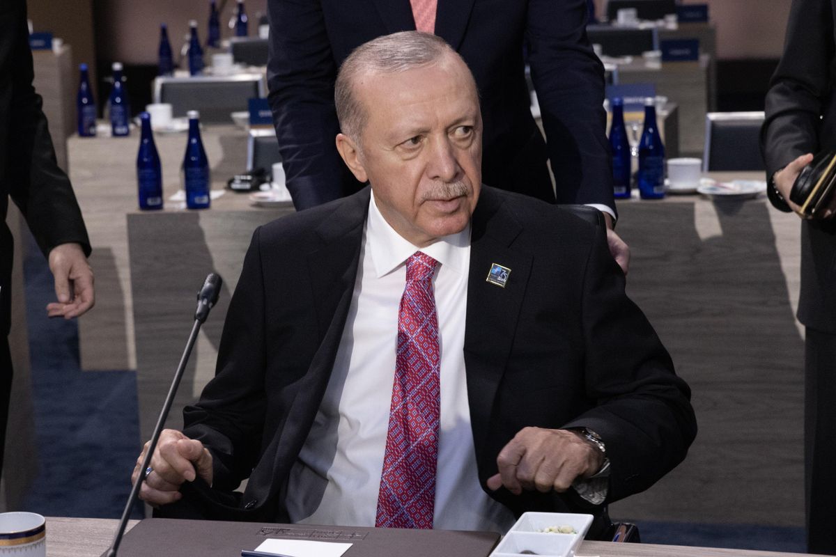 Erdogan adesso minaccia di attaccare Israele. Katz: «Finirai come Saddam»