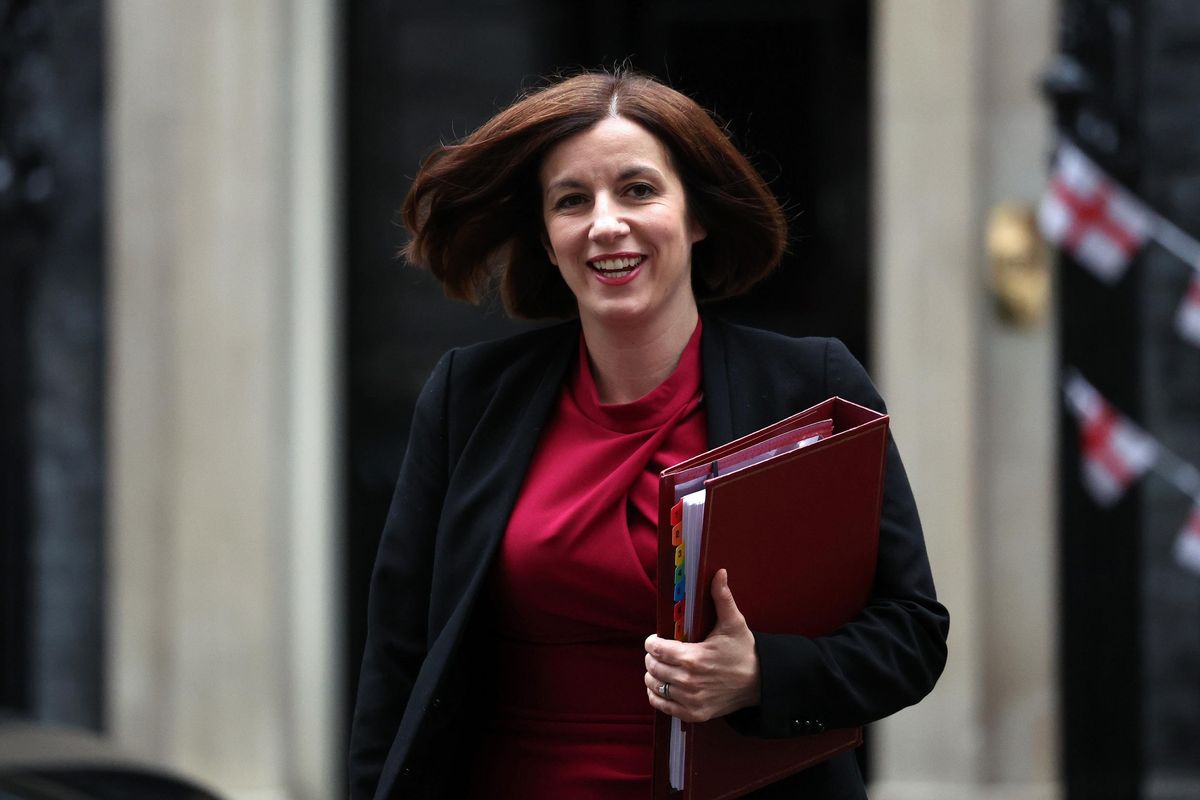 La crociata contro le idee non in linea si combatte su mente e corpo dei bambini