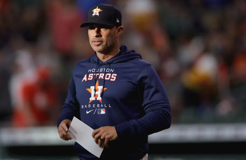 Astros let late lead slip as Mariners stun Houston with wild rally