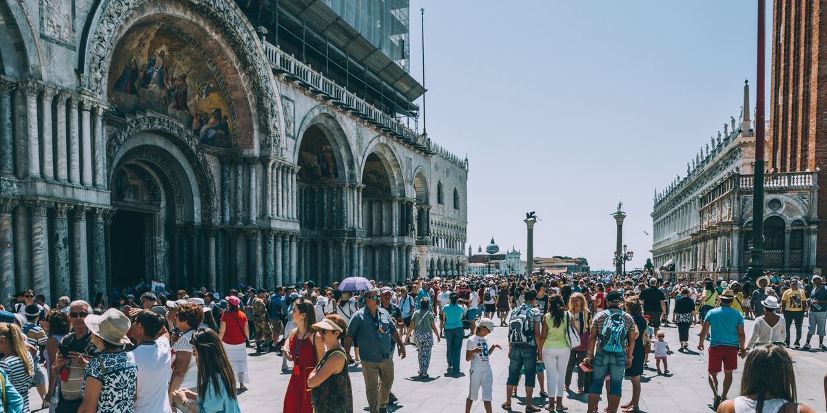 È un errore alzare la tassa di soggiorno. L’Italia ha bisogno d’incentivare i turisti