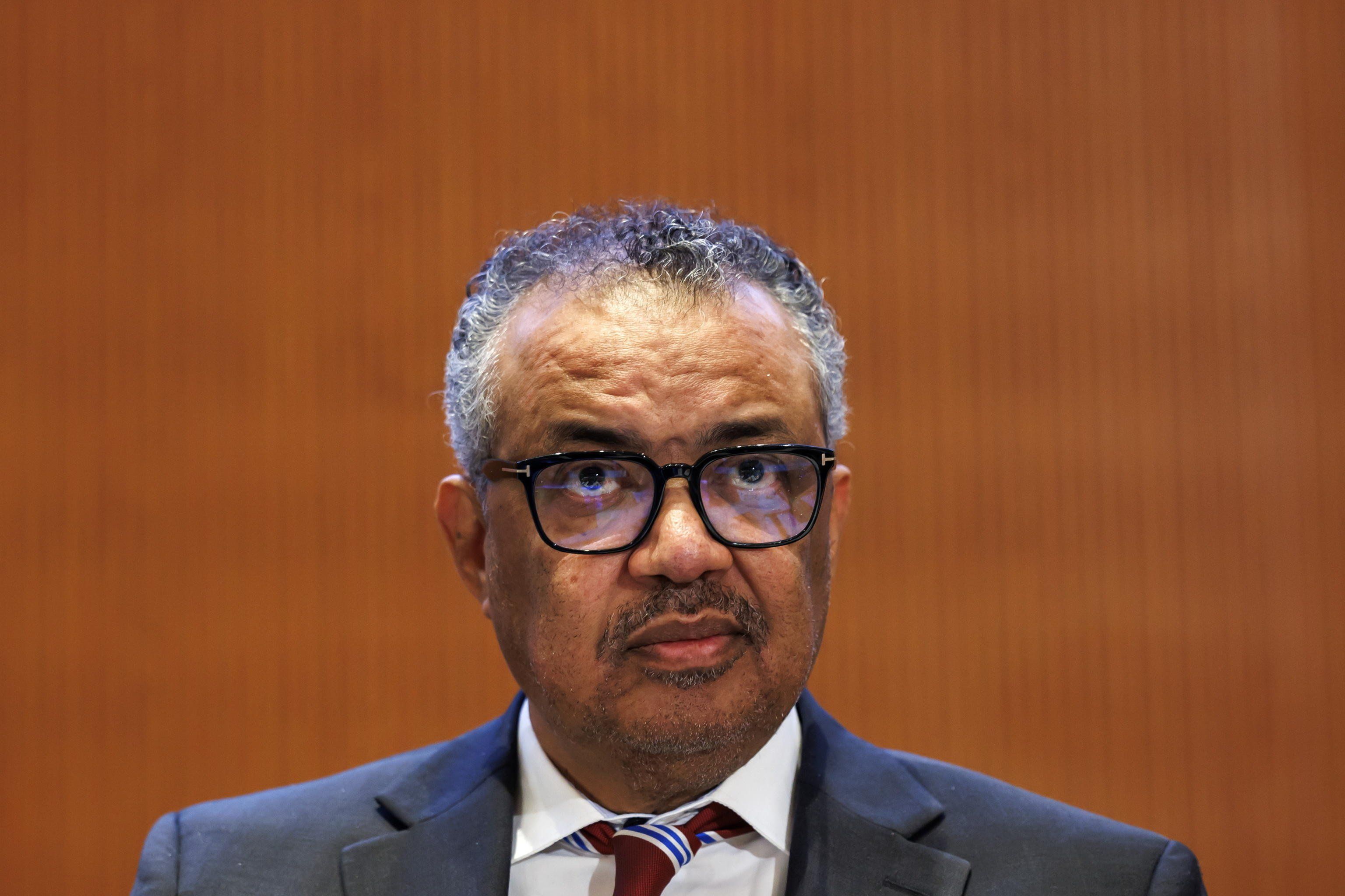 Caro Tedros, il vero virus è lei: comunista e prono a Big Pharma