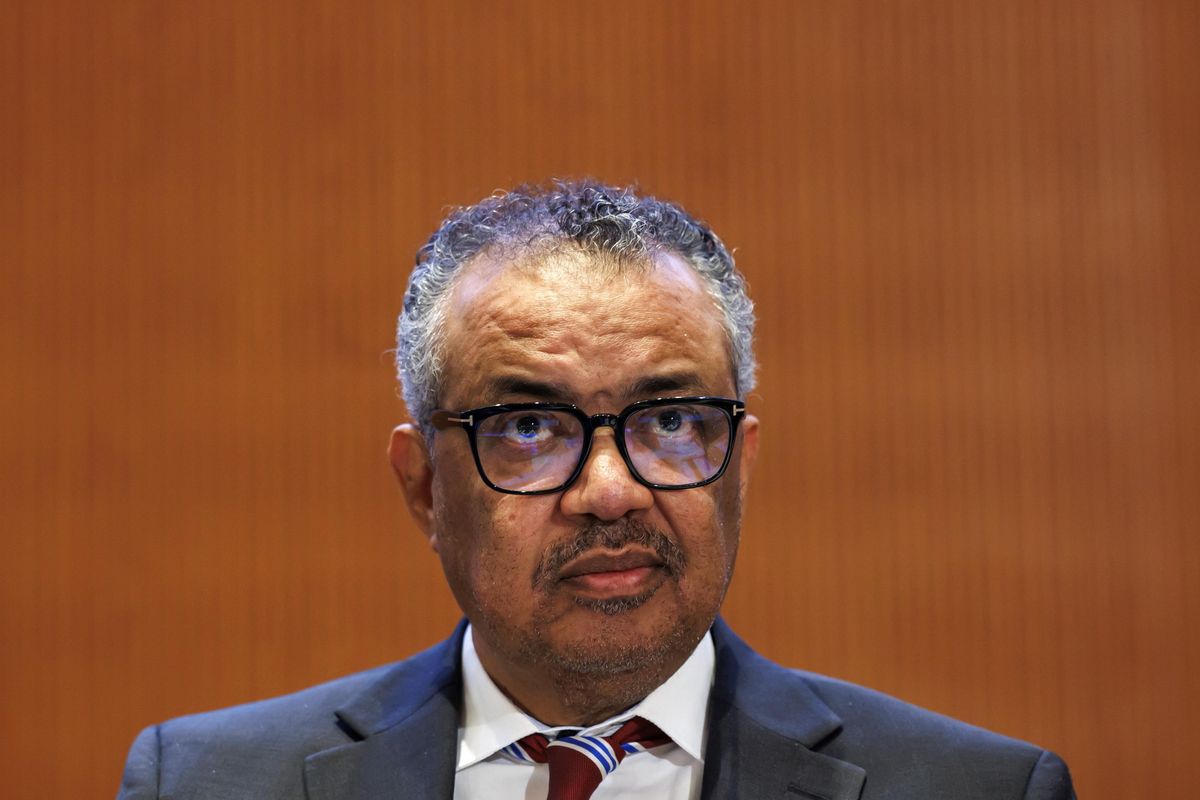 Caro Tedros, il vero virus è lei: comunista e prono a Big Pharma
