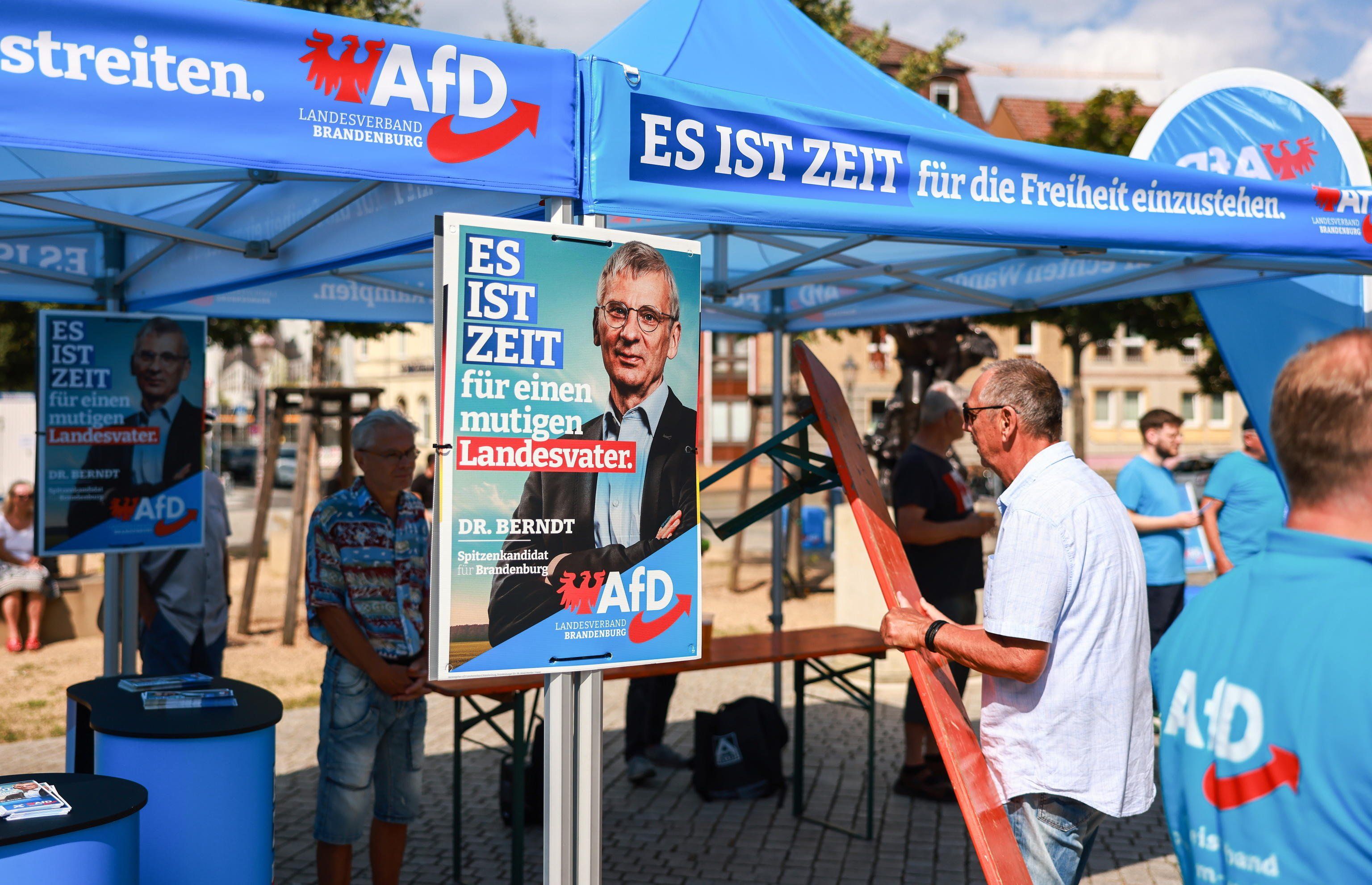 L’appello antifascista del tedesco «Spiegel» è così paranoico che sembra fascista