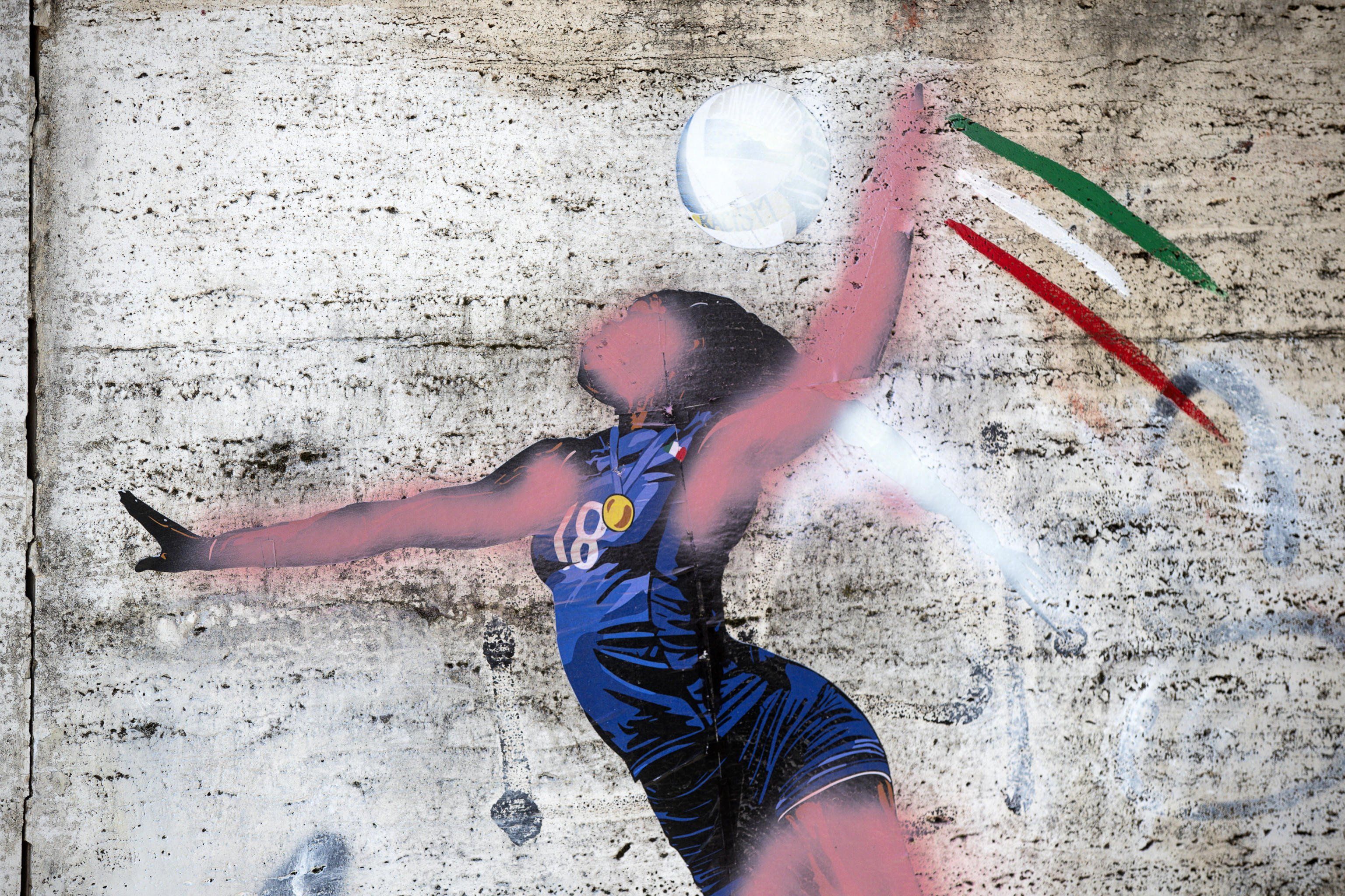 Si attaccano a un idiota con lo spray per dare dei razzisti a tutti gli italiani