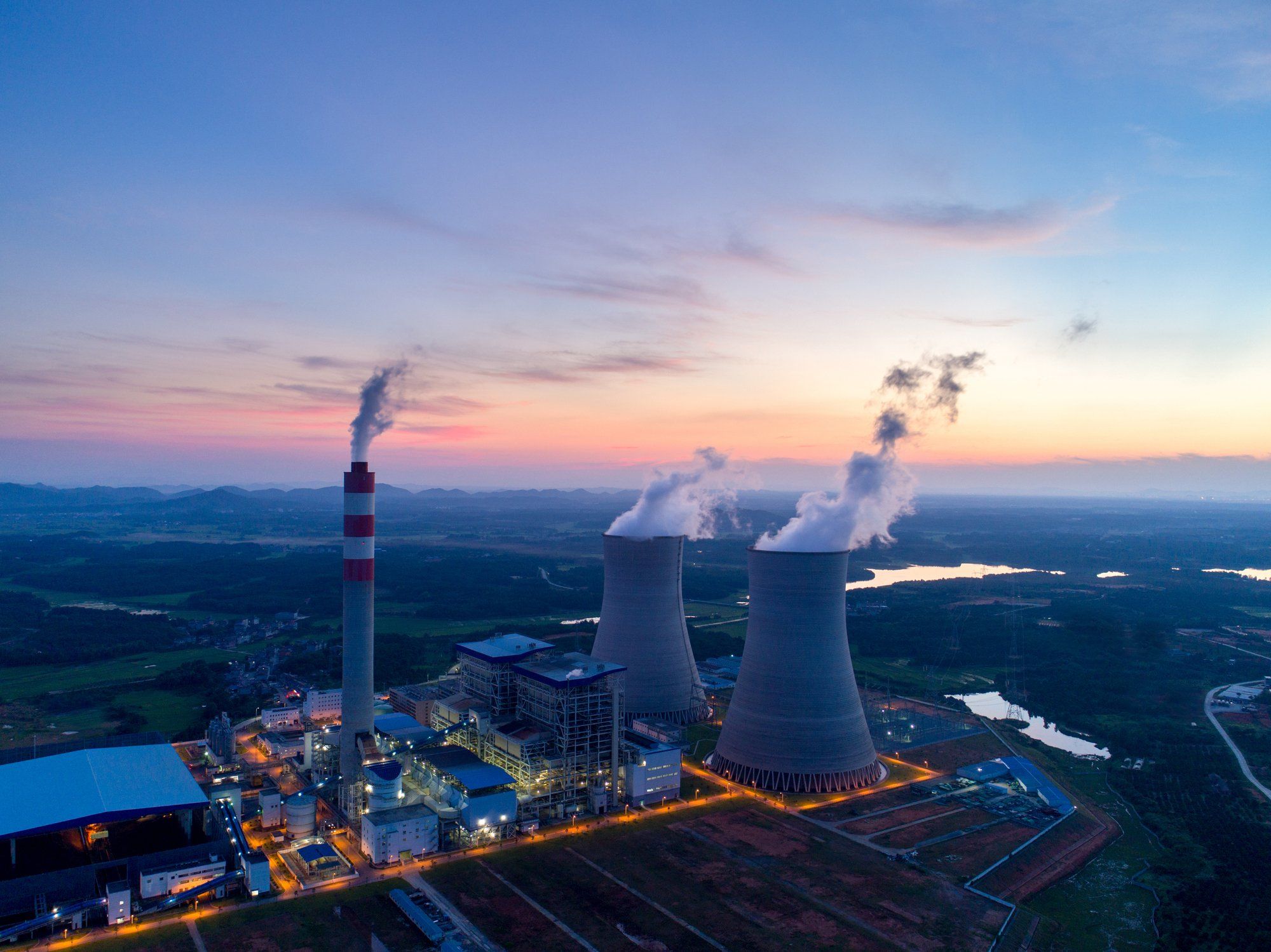 Fioccano i pentiti dell’economia green. Ora tocca all’atomo