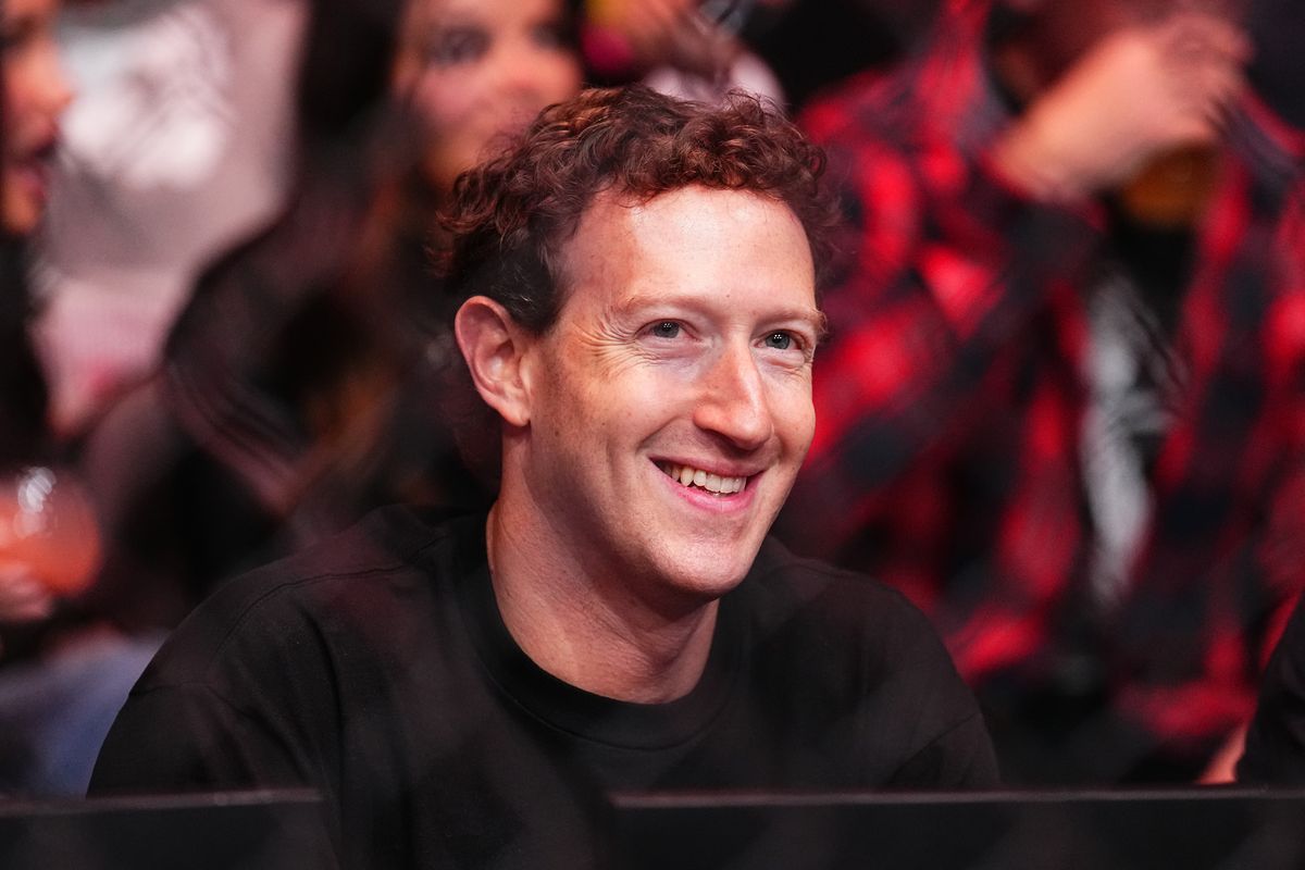 Facebook confessa: «Notizie sul Covid censurate su pressione del governo»