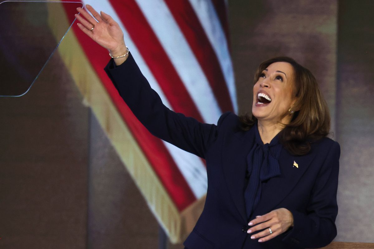 Così i dem hanno riscritto la storia ma il mondo merita delle risposte