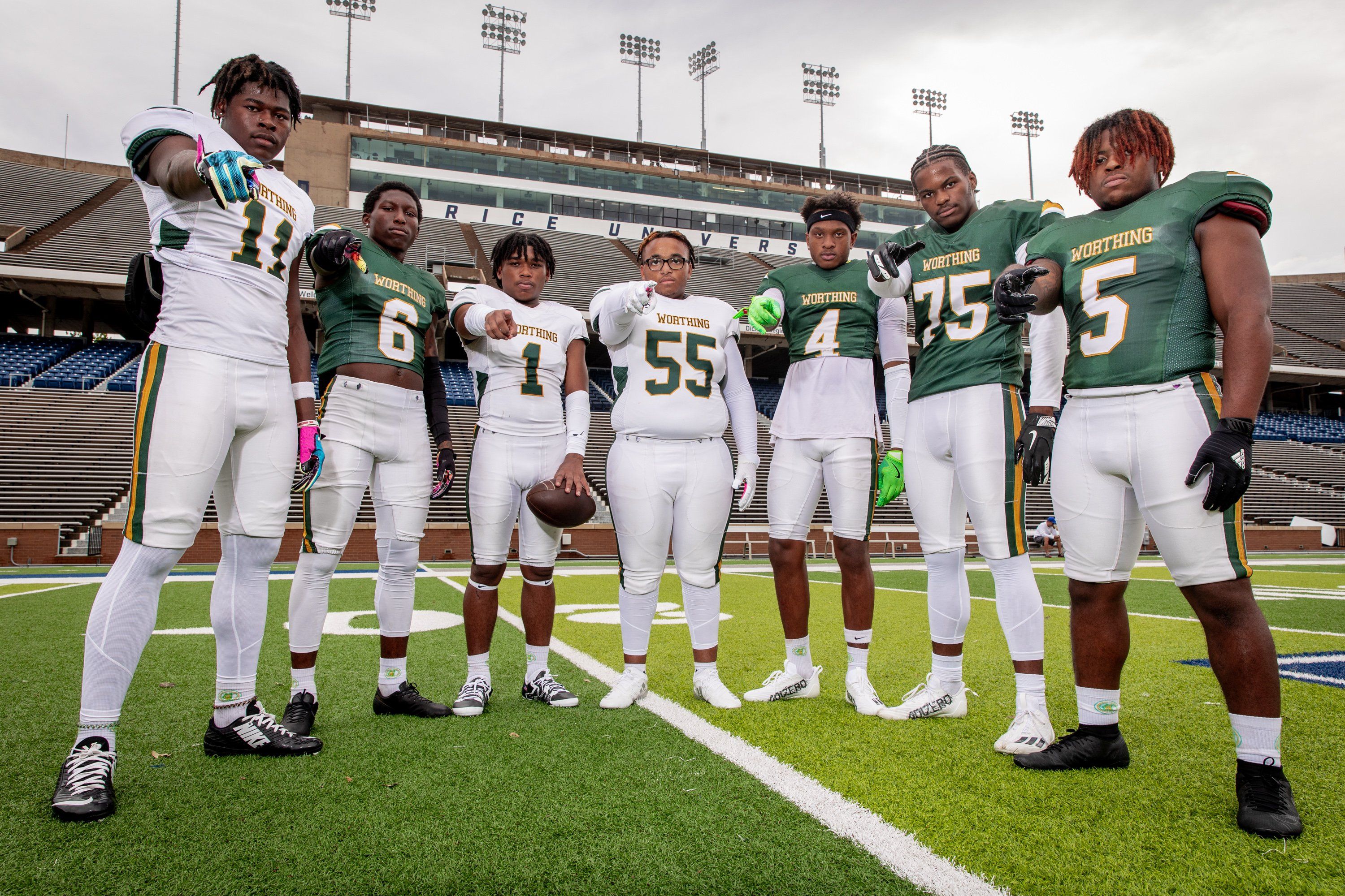 Worthing, Furr, North Forest battling for HISD crown in DISTRICT 11-4A-DI; Yates, Wheatley on the cusp