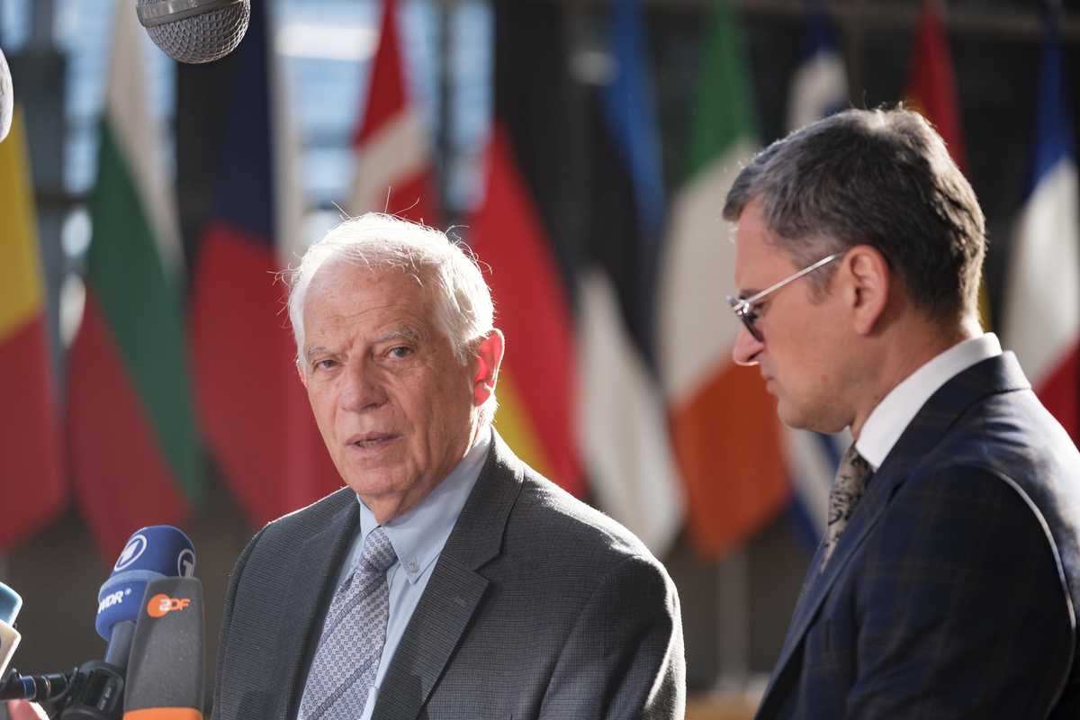 Borrell fa il falco: sberle da Roma e Budapest