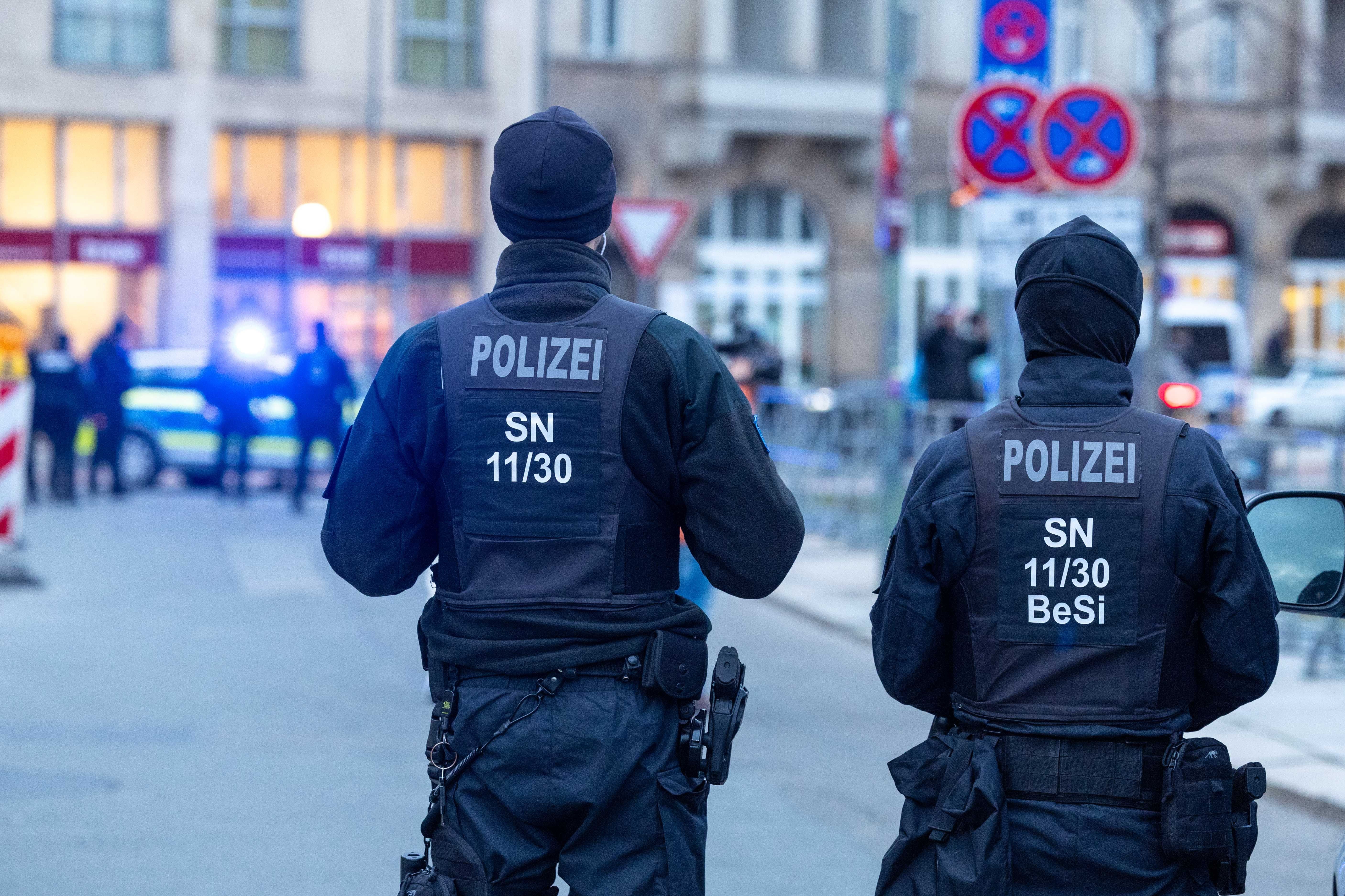 «Troppi attacchi, stop agli islamici»