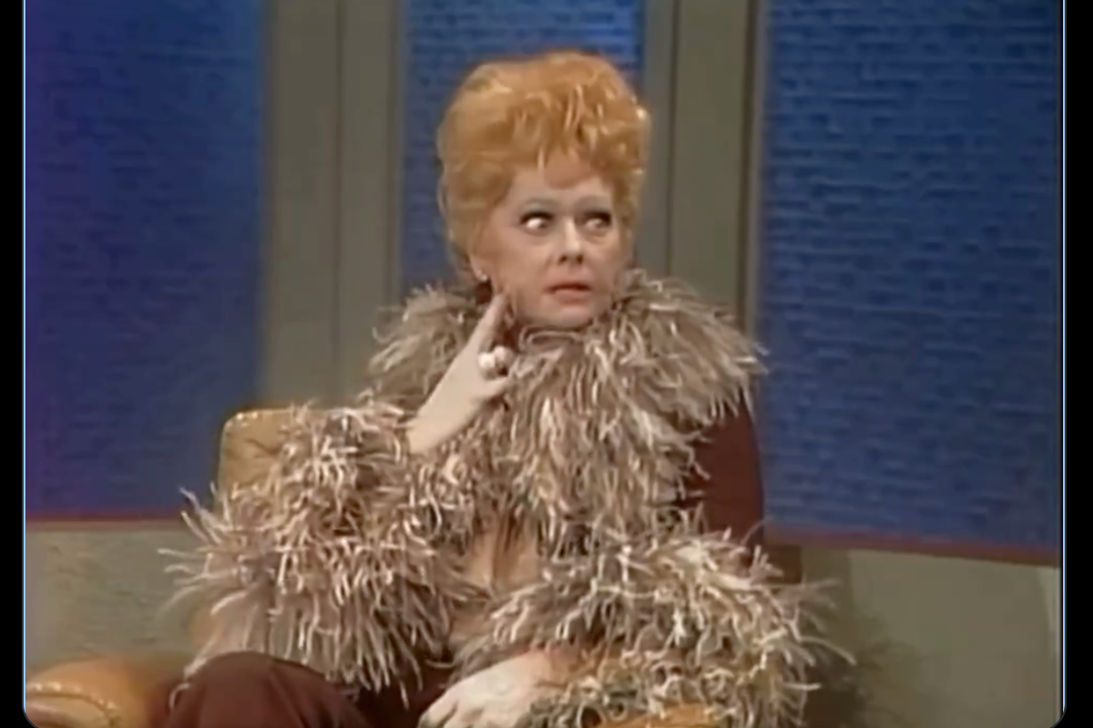 Lucille Ball; metal filling radio frequency; Lucille Ball fillings spies; Lucille ball radio in fillings; Lucille Ball catches spies