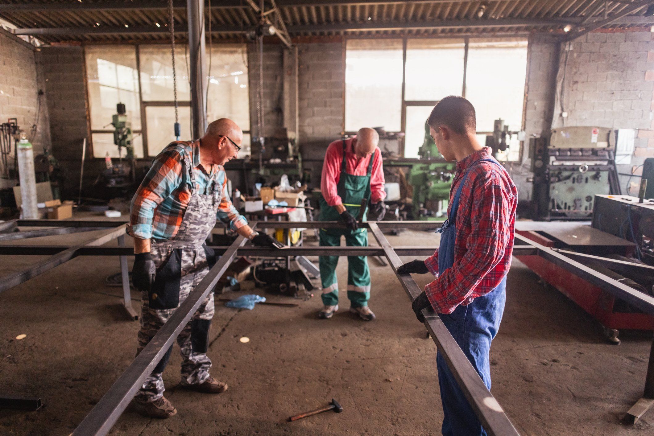 Occupazione, divario giovani-anziani