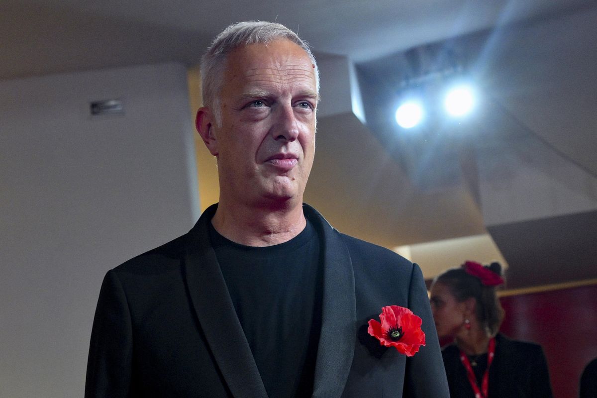 Un ossessionato Scurati si aggira sul red carpet: «Il fascismo è tra noi»