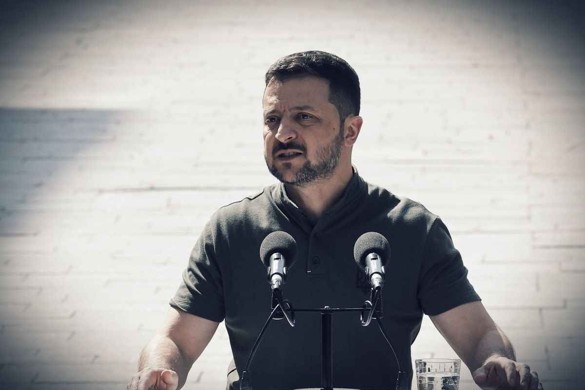 Zelensky fa l’autocrate: dirlo non è putinismo