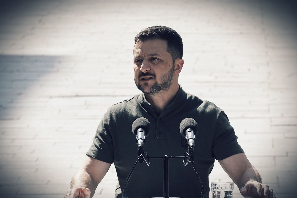 Zelensky fa l’autocrate: dirlo non è putinismo