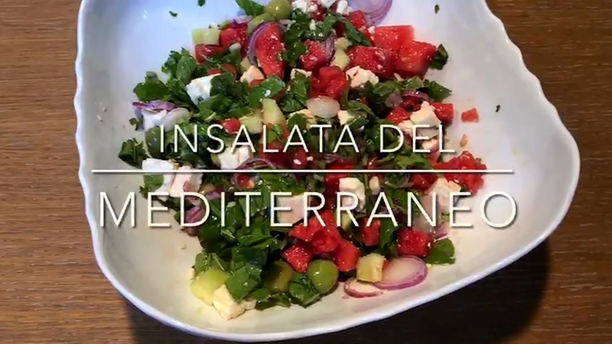 Cuciniamo insieme: insalata mediterranea