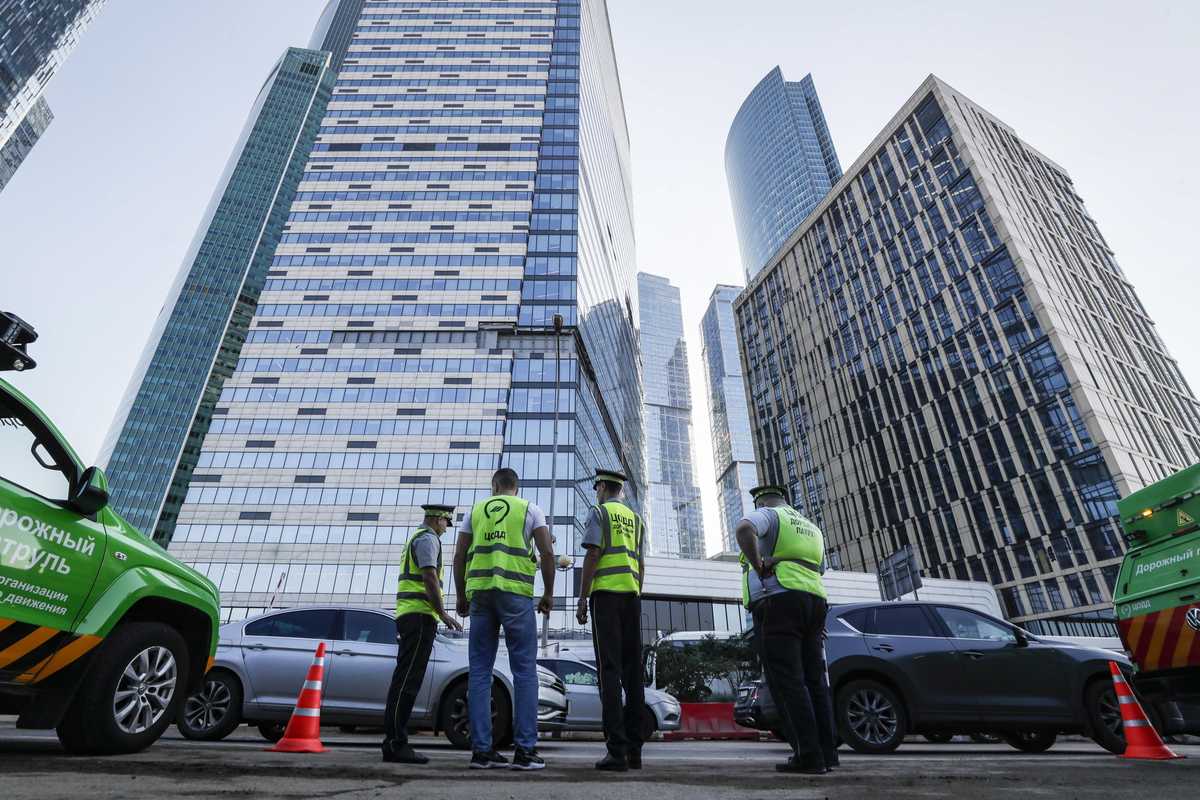 Le due capitali sotto attacco. Droni su Mosca, aerei kamikaze su Kiev