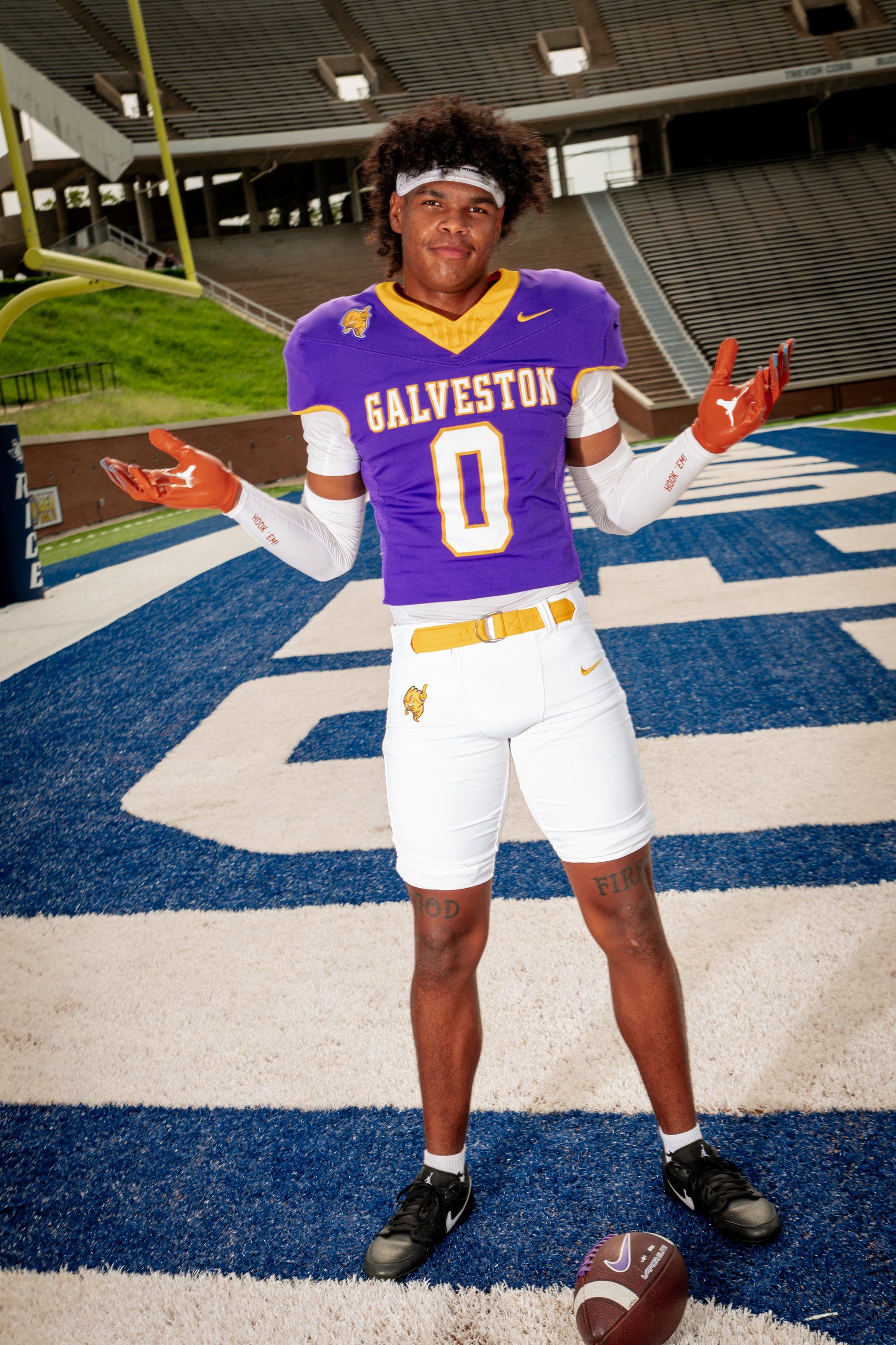 BREAKING: 2025 Galveston Ball 5-Star ATH Williams Commits To Texas
