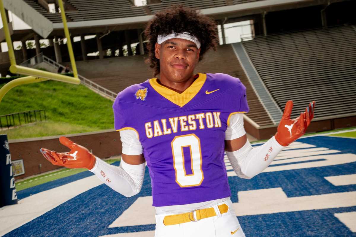 BREAKING: 2025 Galveston Ball 5-Star ATH Williams Commits To Texas