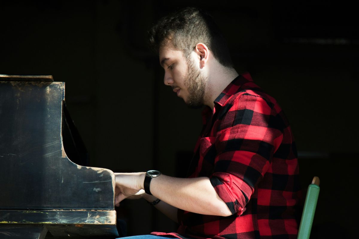 Man's through-the-wall piano duet with a mystery neighbor became a beautiful love story