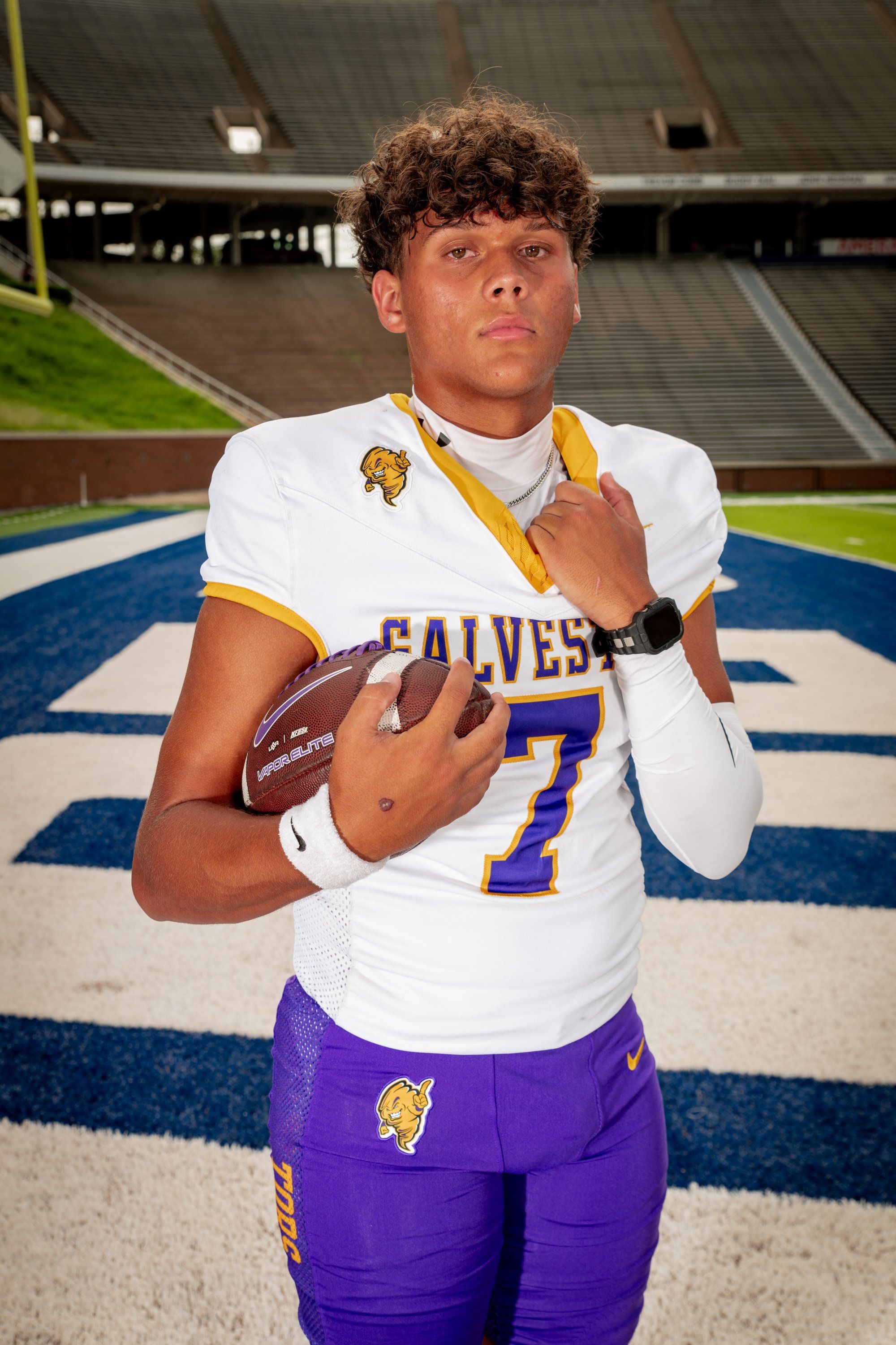 BEHIND THE LENS Episcopal Knights one of headliners in SPC sports VYPE