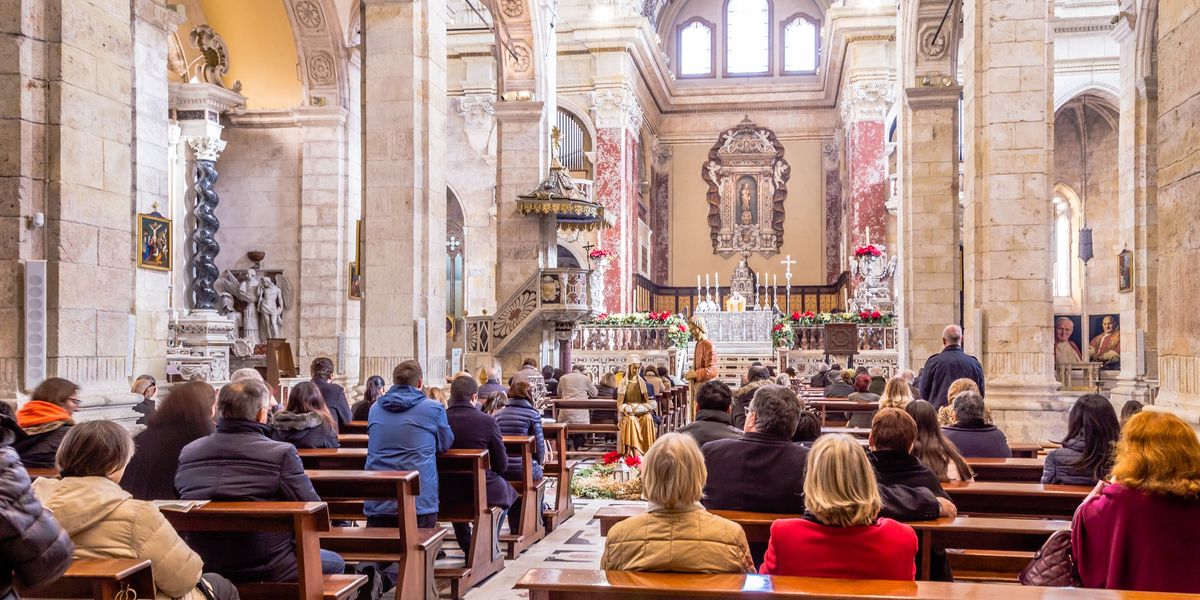 In chiesa si prega contro i lavoratori autonomi