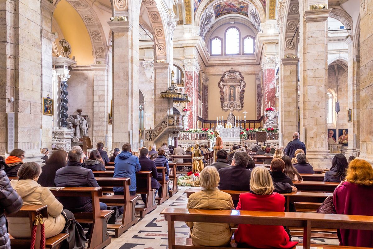 In chiesa si prega contro i lavoratori autonomi