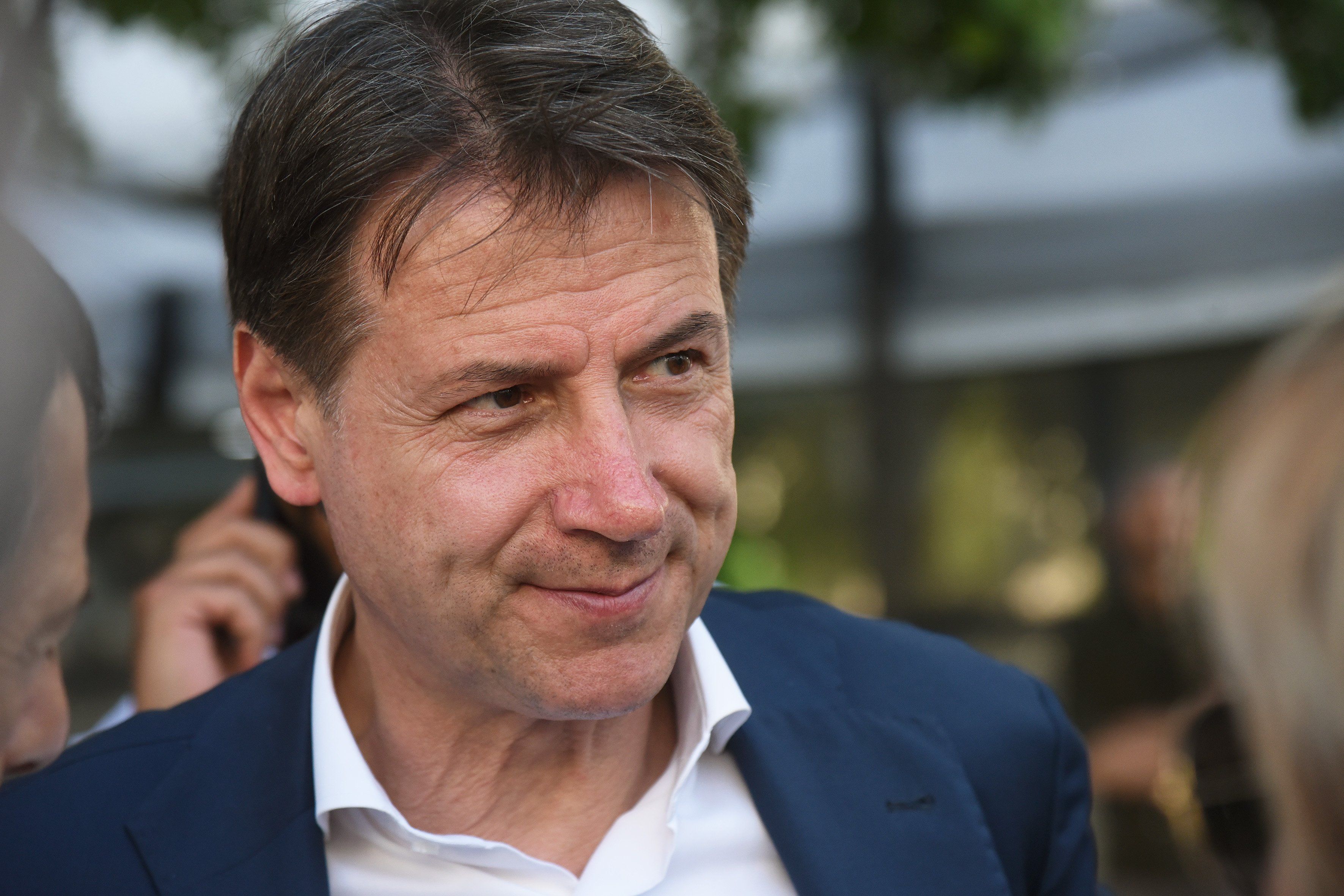 Trucco di Conte per sfangarla sul Covid