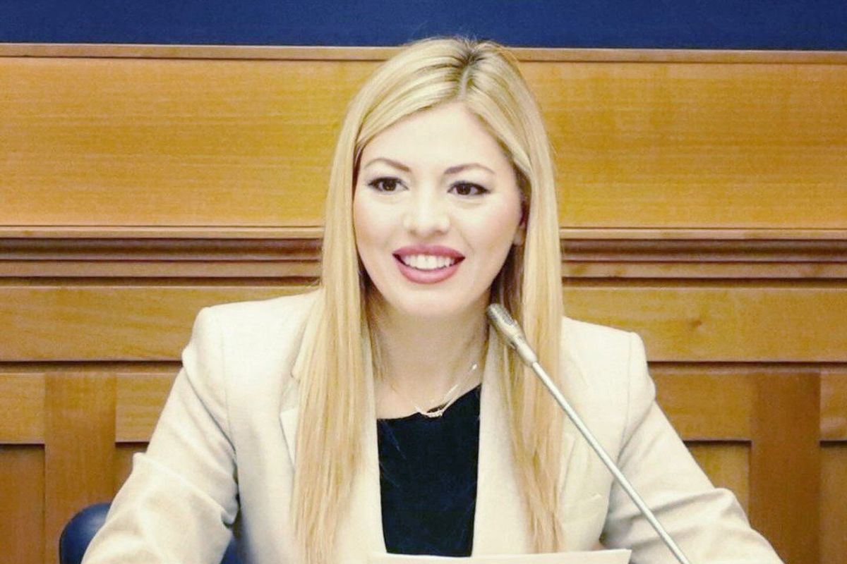 Meloni gela Boccia: «Opposta idea di donna»