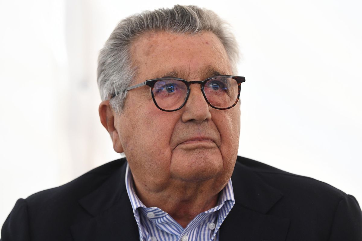 Democrazia a rischio ma pensano agli amorini