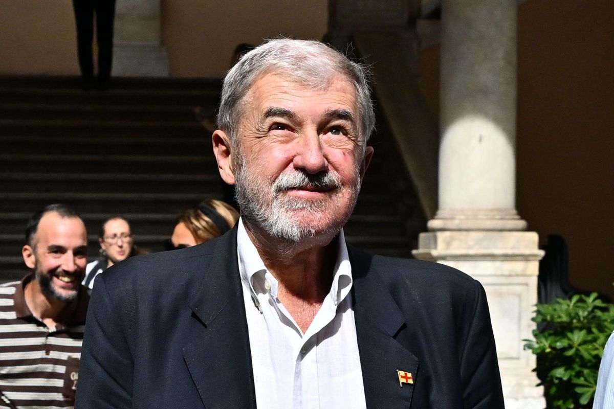 Il centrodestra invia il sindaco di Genova a rompere l’assedio del campo largo