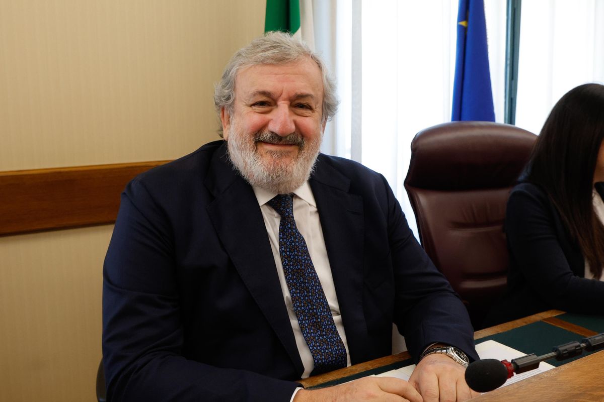 Appalto in famiglia, Emiliano casca dal pero