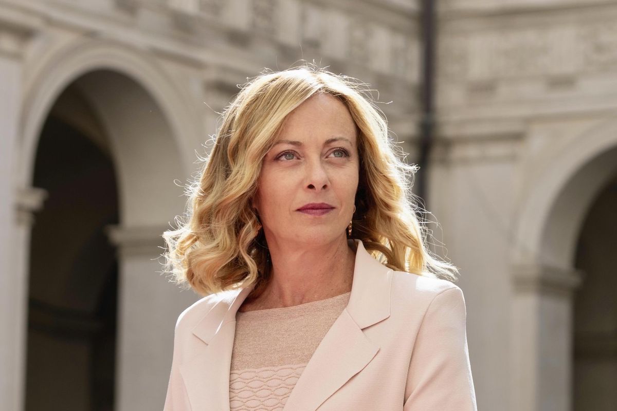 La Meloni in campo: trasformano il dovere in crimine