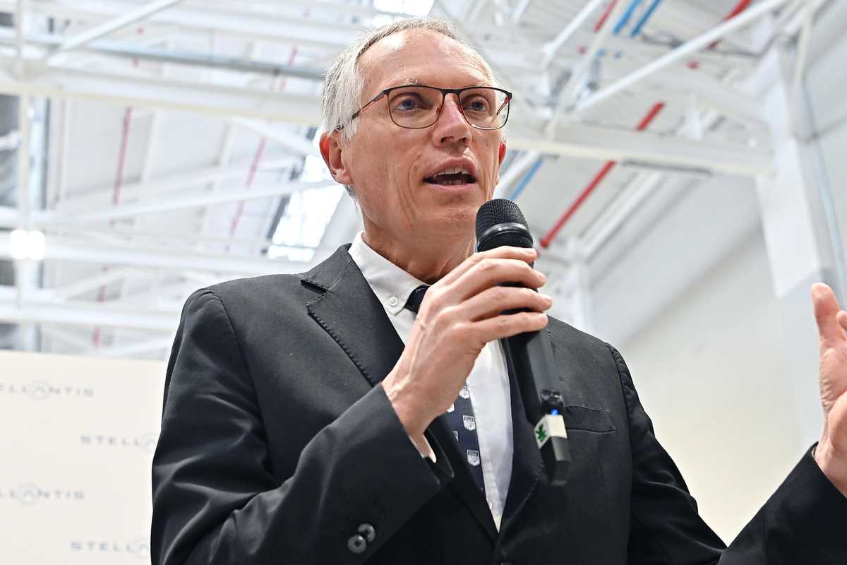 Nonostante lo sfacelo, Stellantis: «Nessun rinvio sulle emissioni Ue»