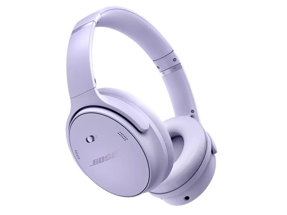 a product shot of Bose QuietComfort Noise Cancelling Headphones