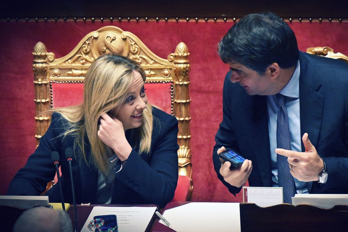 Schlein resta muta sulla figuraccia e manda avanti le seconde linee dem