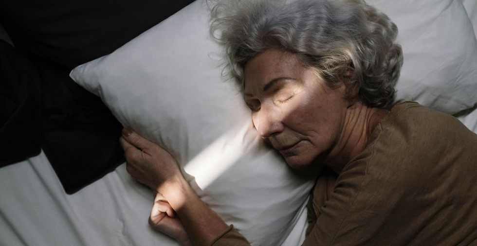 Woman's family shares video of her actively dying so people can understand to expect