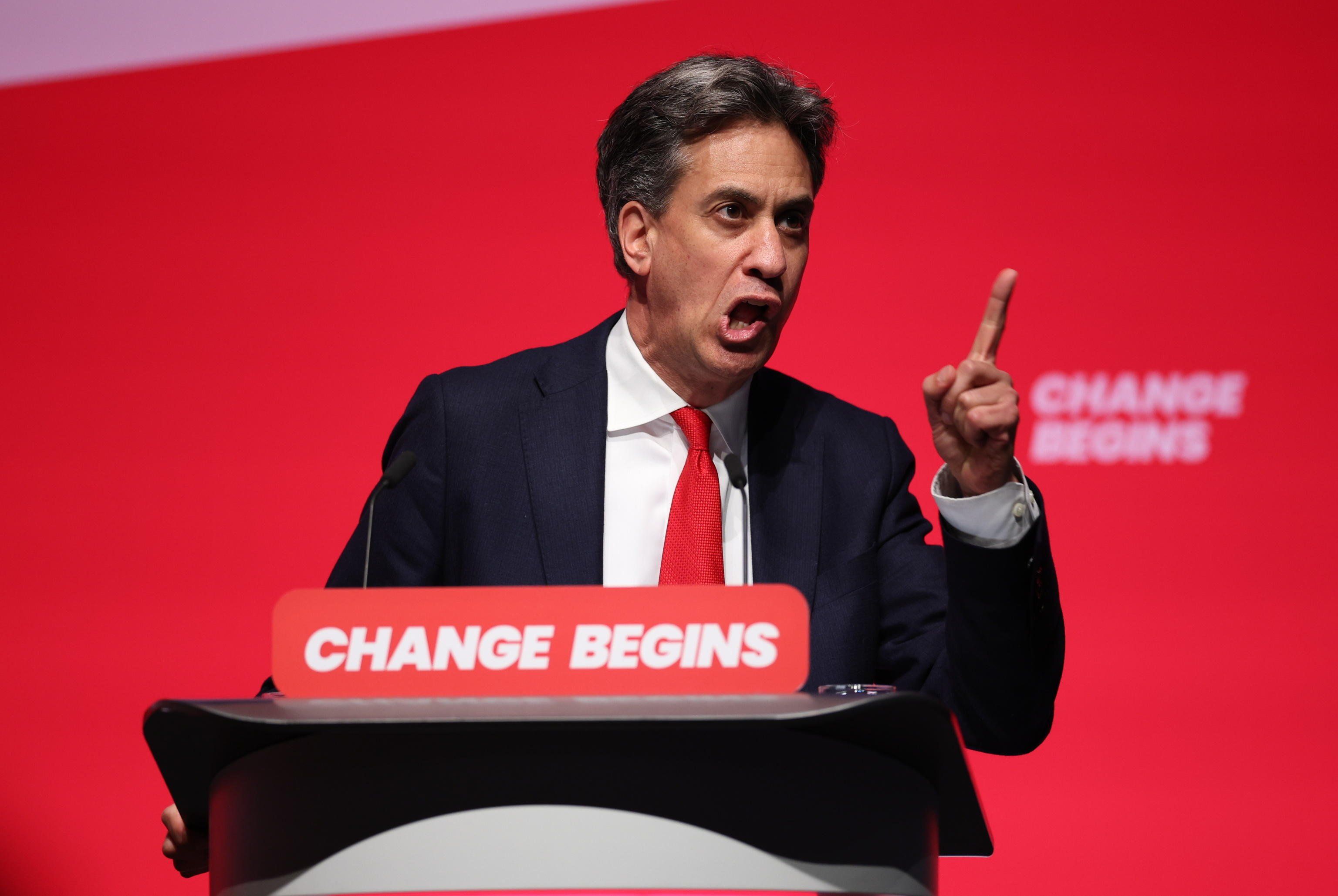 Con l’energia pulita raddoppiano i costi delle bollette degli inglesi