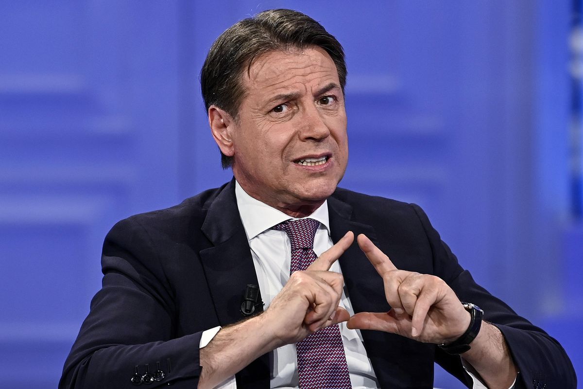 La commissione tenta di inchiodare Conte. «Lo convocheremo»