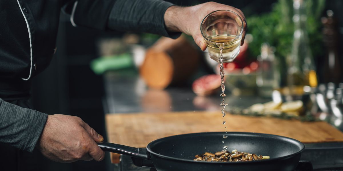 Dal flambé al brasato. Tutti i segreti per cucinare col vino