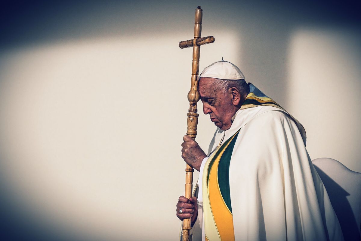 Sui medici abortisti il Papa fa il Papa. Ma per i progressisti doveva fare la Bonino