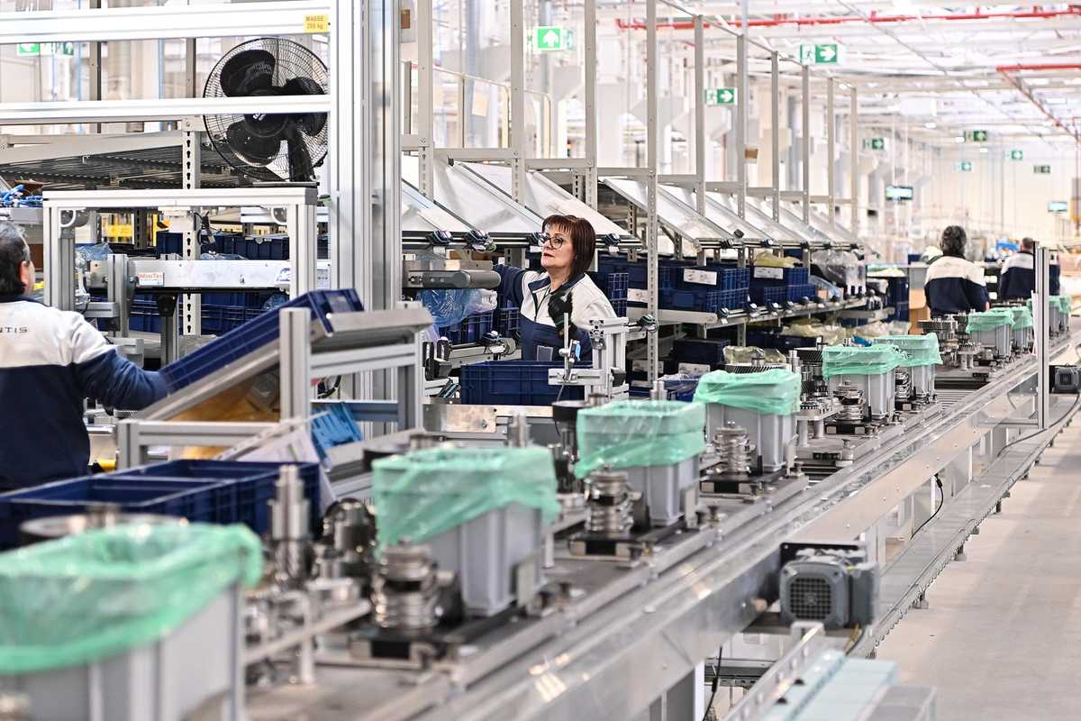 Mirafiori si ferma fino a novembre