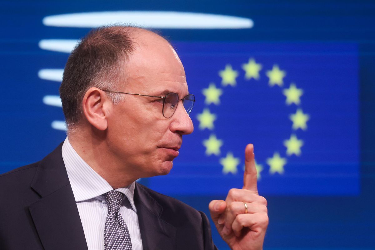 Letta molla di nuovo il Parlamento per andare all’università a Madrid