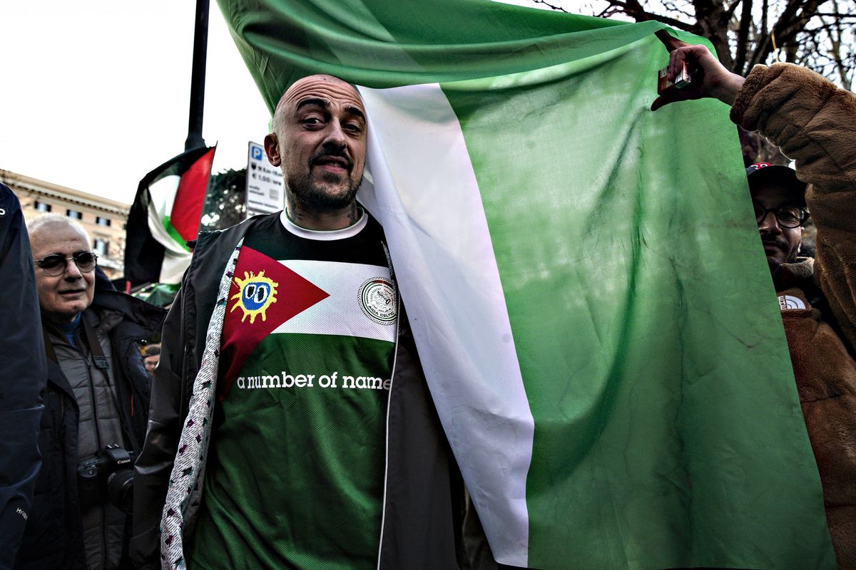 Roma attende 30.000 attivisti pro Pal in barba al divieto della Questura