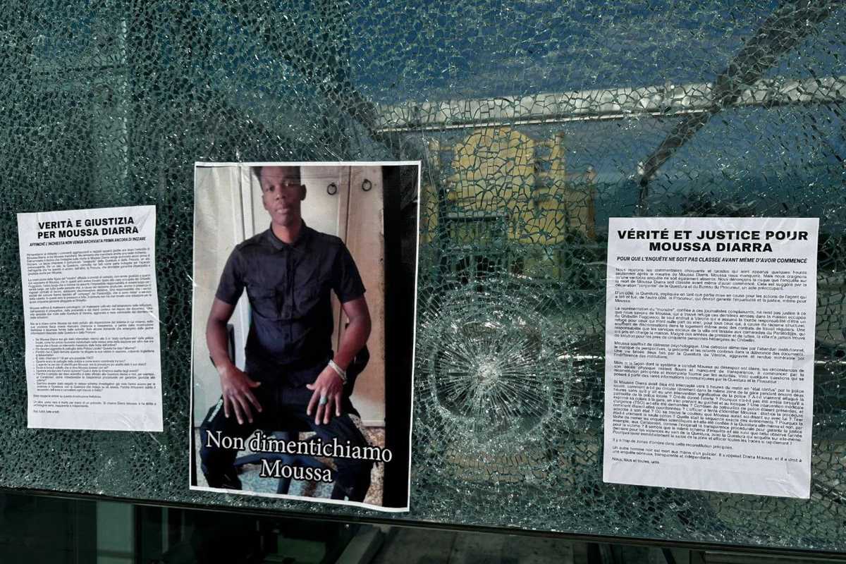 I progressisti beatificano il maliano ucciso a Verona. «Era solo un bisognoso»