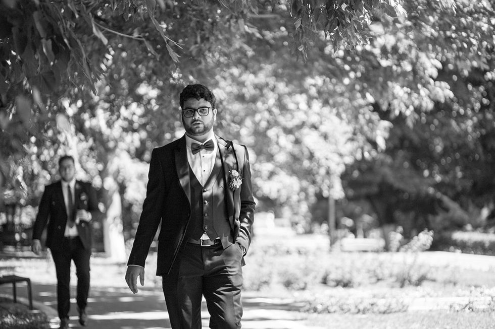 Son kicks mom out of his wedding for bringing his 'soulmate' ex-girlfriend