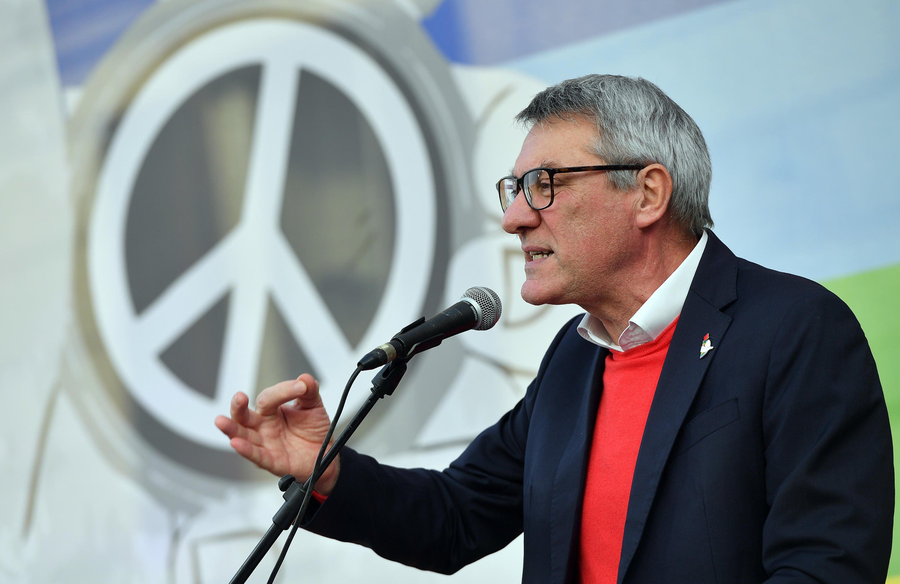 I sindacati si spaccano sulla manovra. Cisl: va bene. La Cgil: rischio fascismo