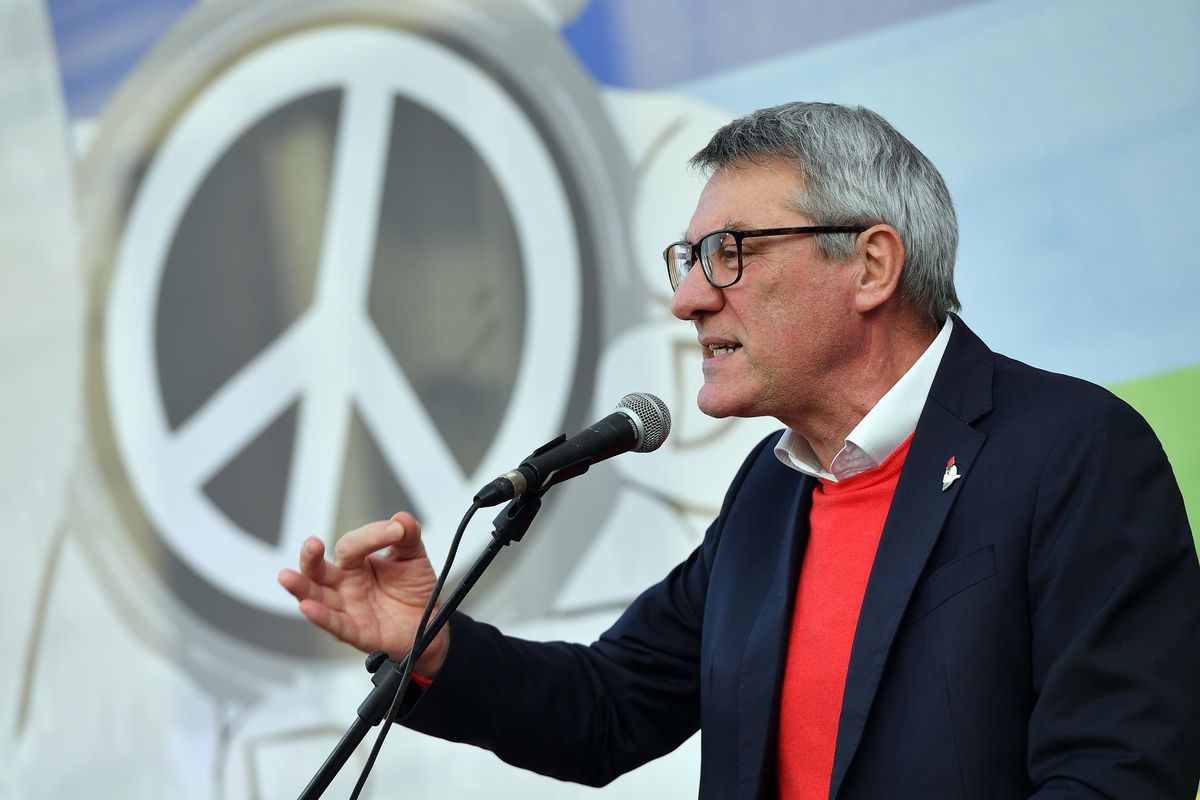 I sindacati si spaccano sulla manovra. Cisl: va bene. La Cgil: rischio fascismo