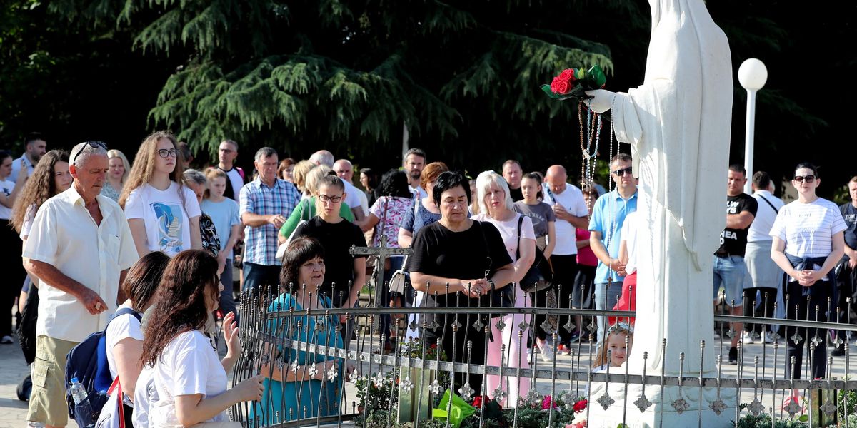 Ci sono troppi dubbi su quei veggenti. Ma Medjugorje non è un test della fede